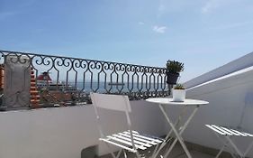 Little River View Triplex In Alfama